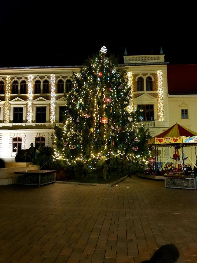 Belvarosi Kerteshaz Keszthely Exterior photo